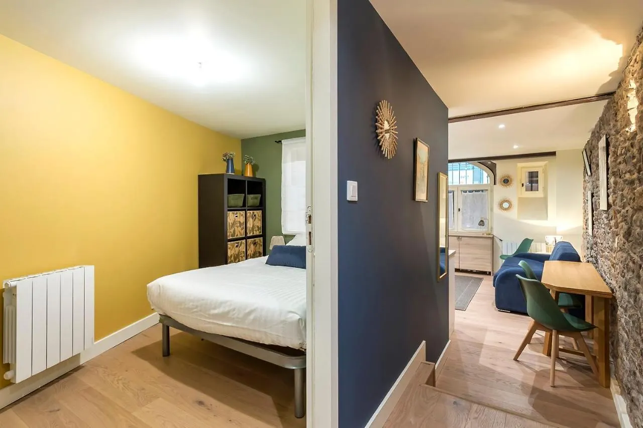 Hamac Suites - Saint-Georges Vieux Lyon - 4 People France